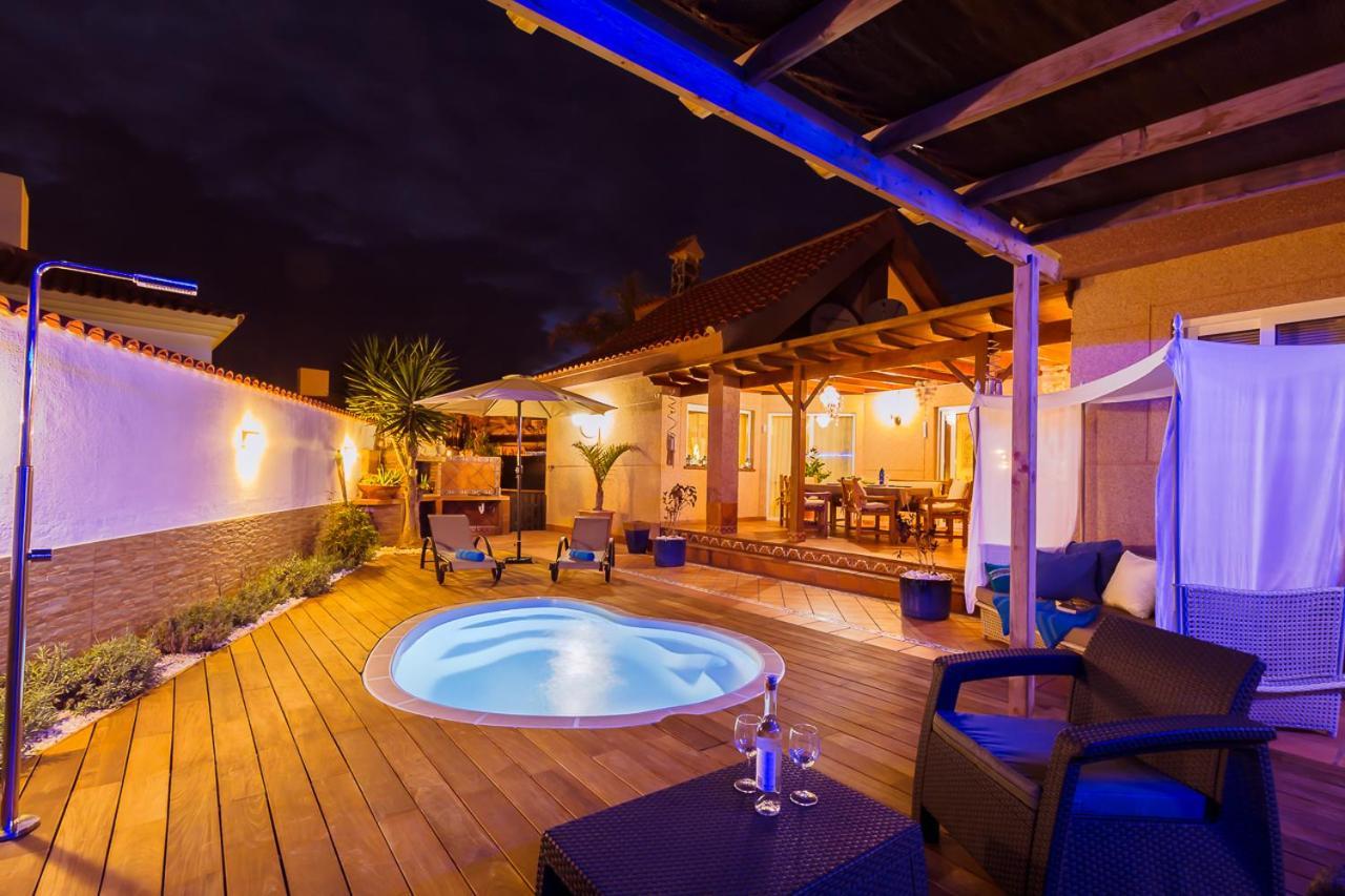 Villa Hibiscus Centrum Corralejo Beach Private Pool Family Esterno foto